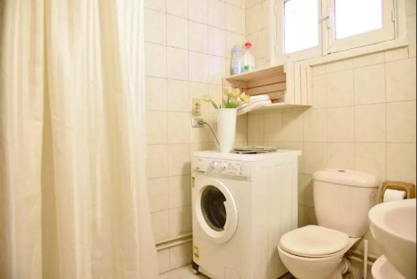 Beautiful, Newly Renovated Flat in Zamalek, Cairo - Hizvo