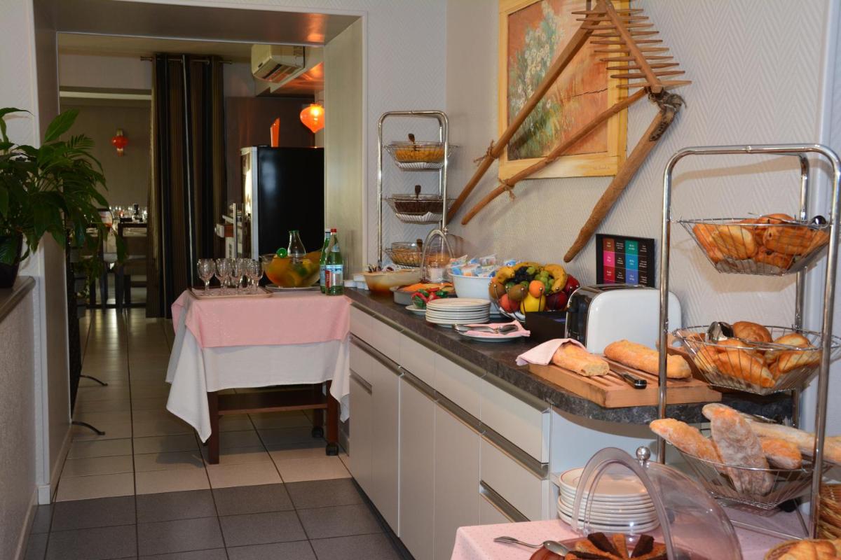 Nourriture dans l'hôtel ou à proximité