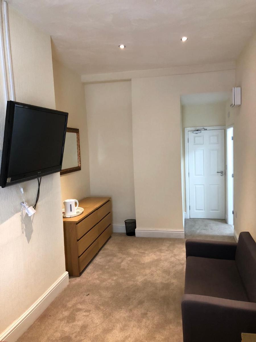 Wellington Tavern Accommodation - Housity