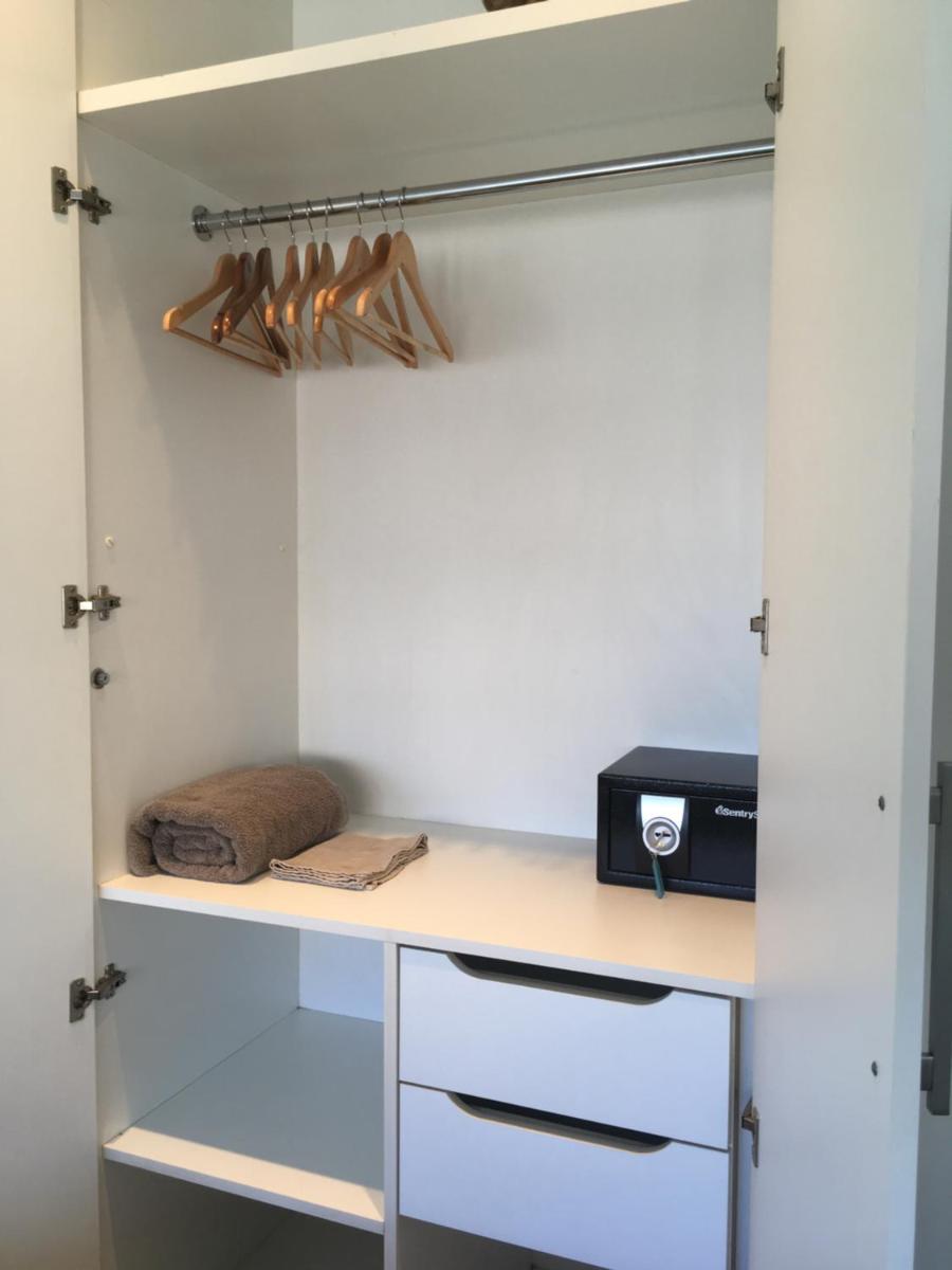 Suitetrails - Stylish Copacabana Apartment
