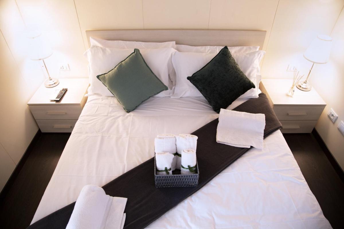 H-Aviva Giubbonari Apartment - Housity