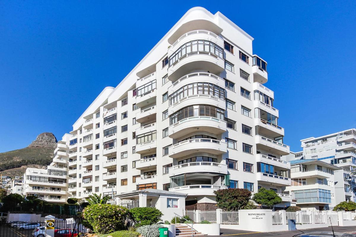 Suitetrails - Backup Powered Sea View Apartment on the Promenade