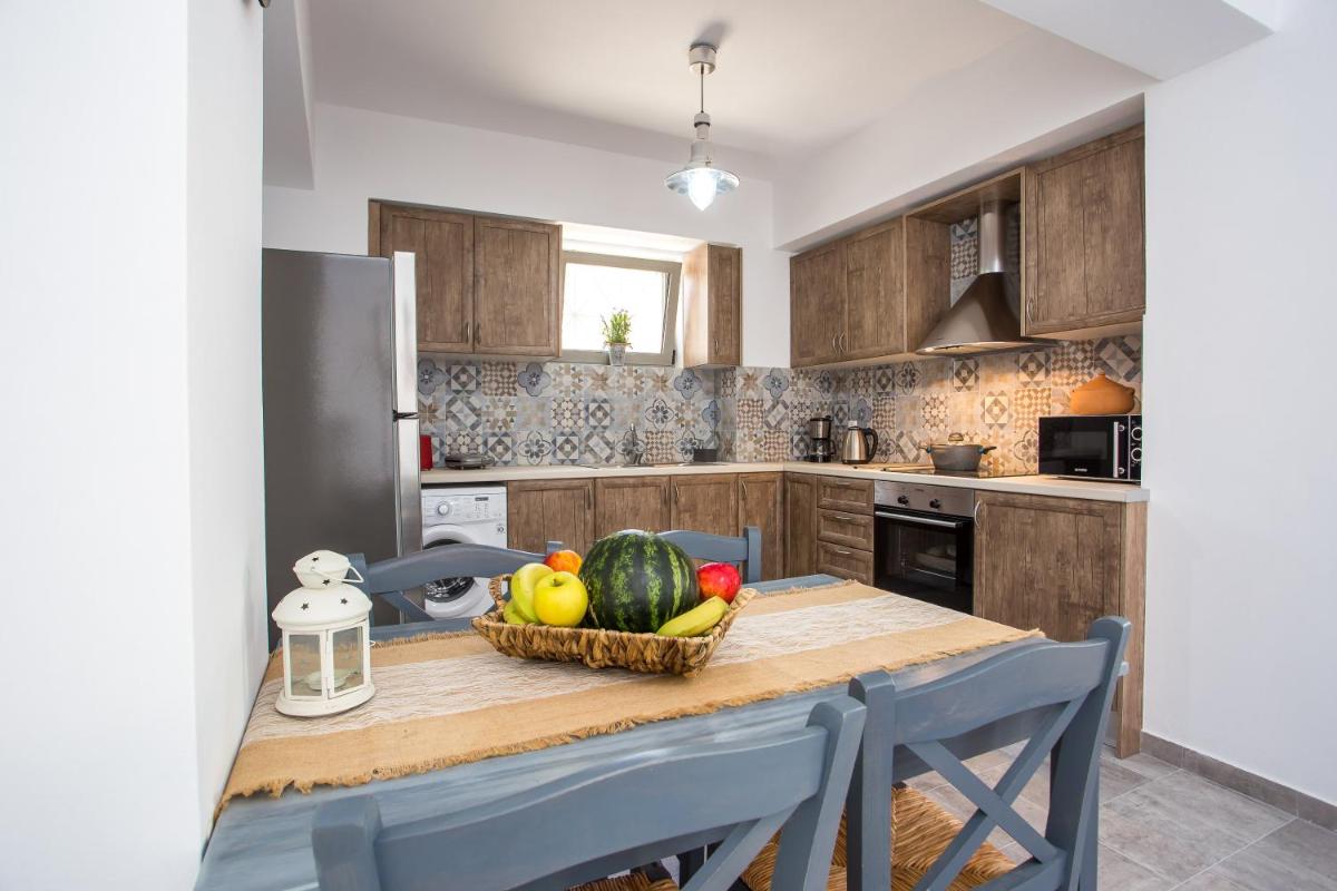 Ourania - Traditional House - Housity