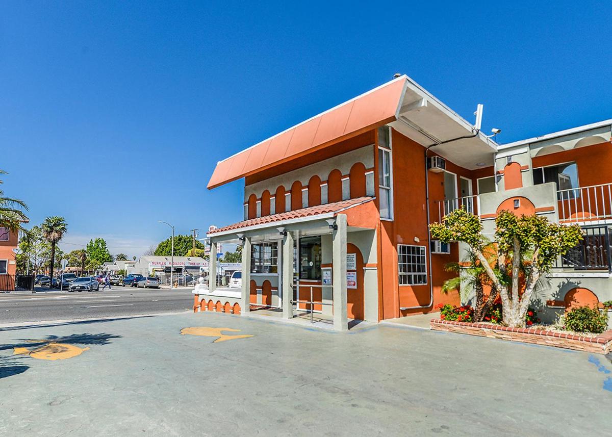 Aqua Venture Inn - Housity