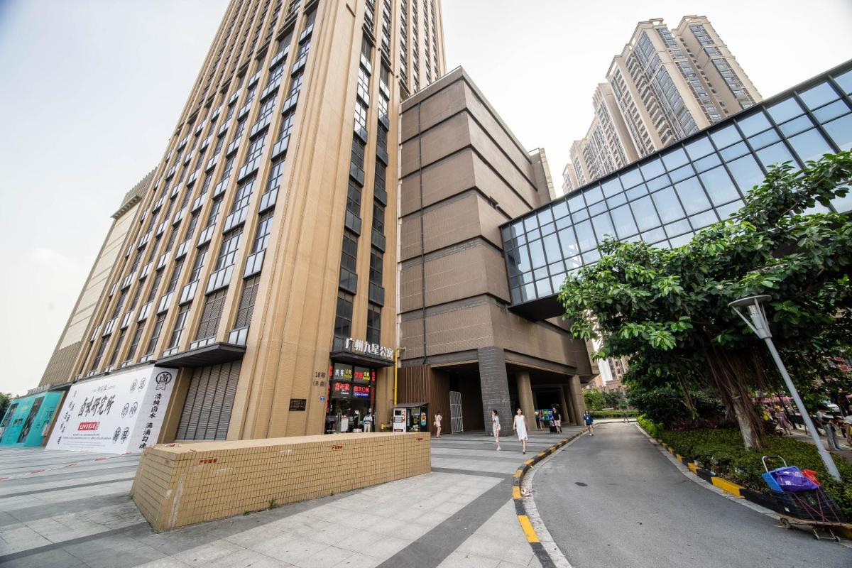 Pazhou Laiste International ApartHotel Canton Fair Complex Branch - Housity