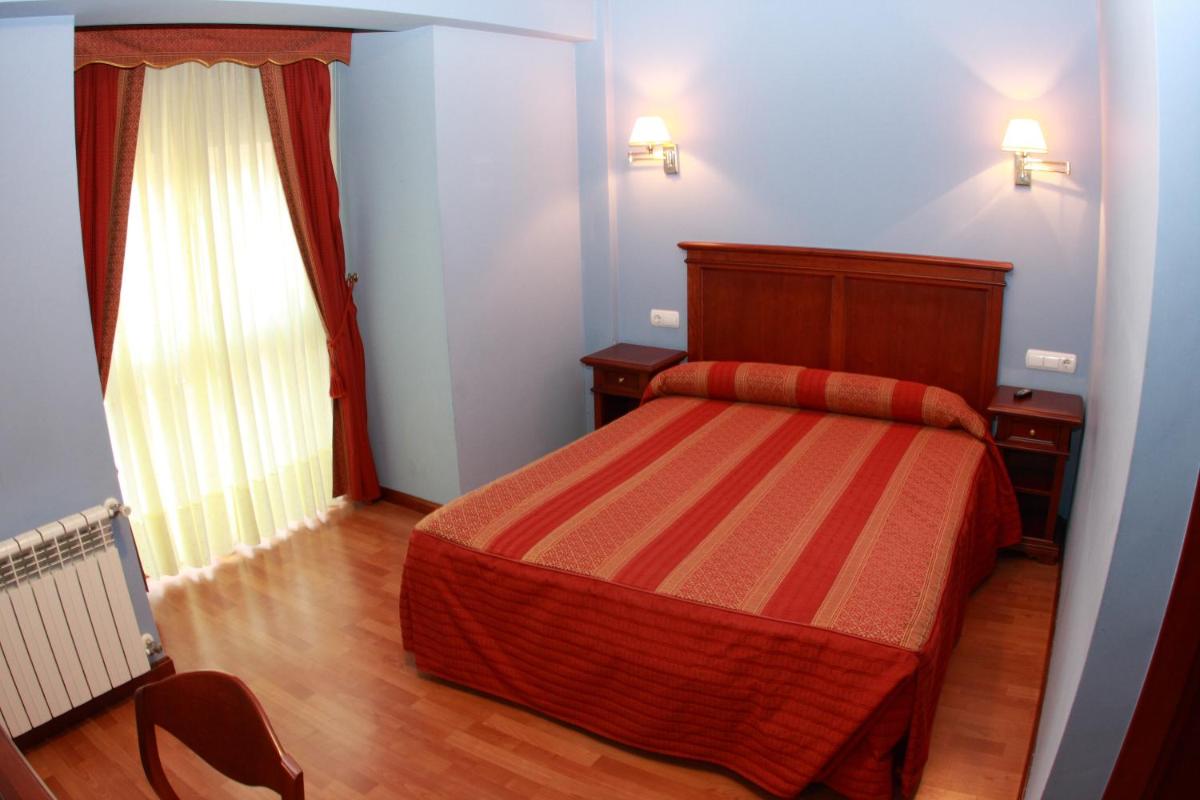 Hostal Torres - Housity