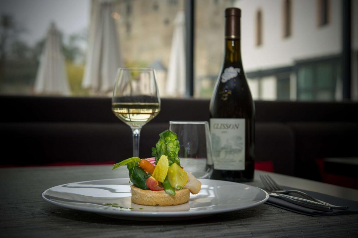 Nourriture dans l'hôtel ou à proximité