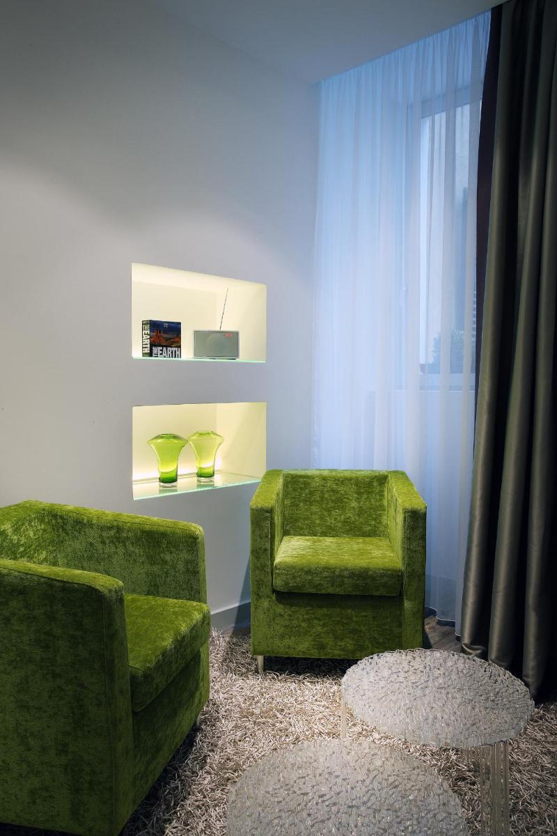 Coin salon dans l'établissement Petit Hôtel Confidentiel