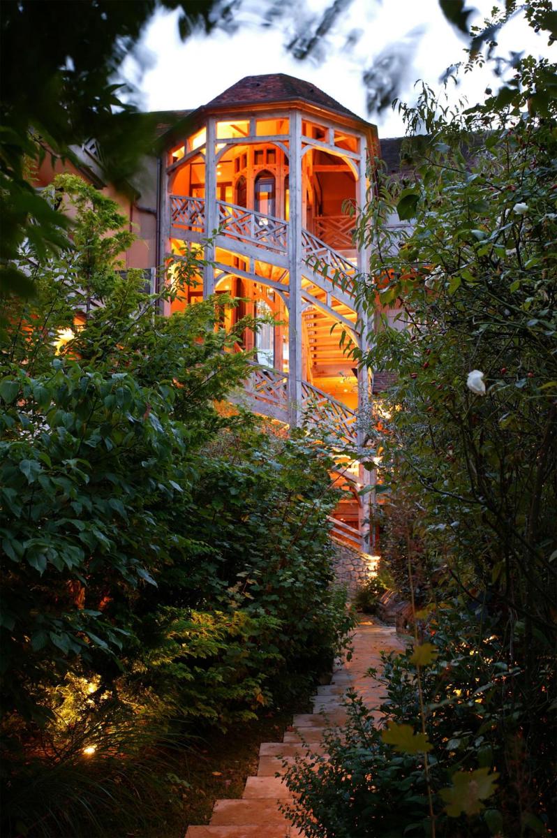 Jardin de l'établissement Relais Bernard Loiseau