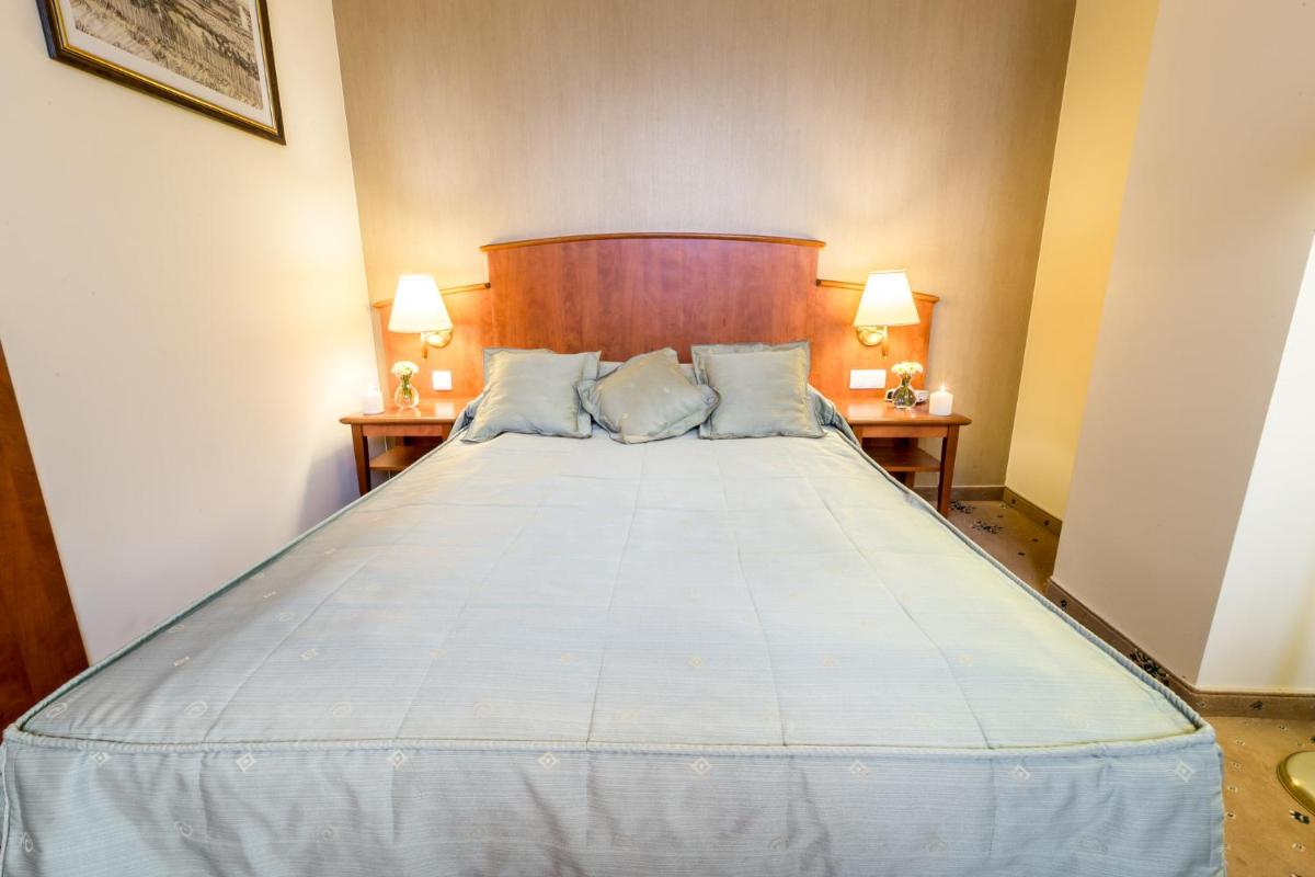 Hotel Krzyski - Housity
