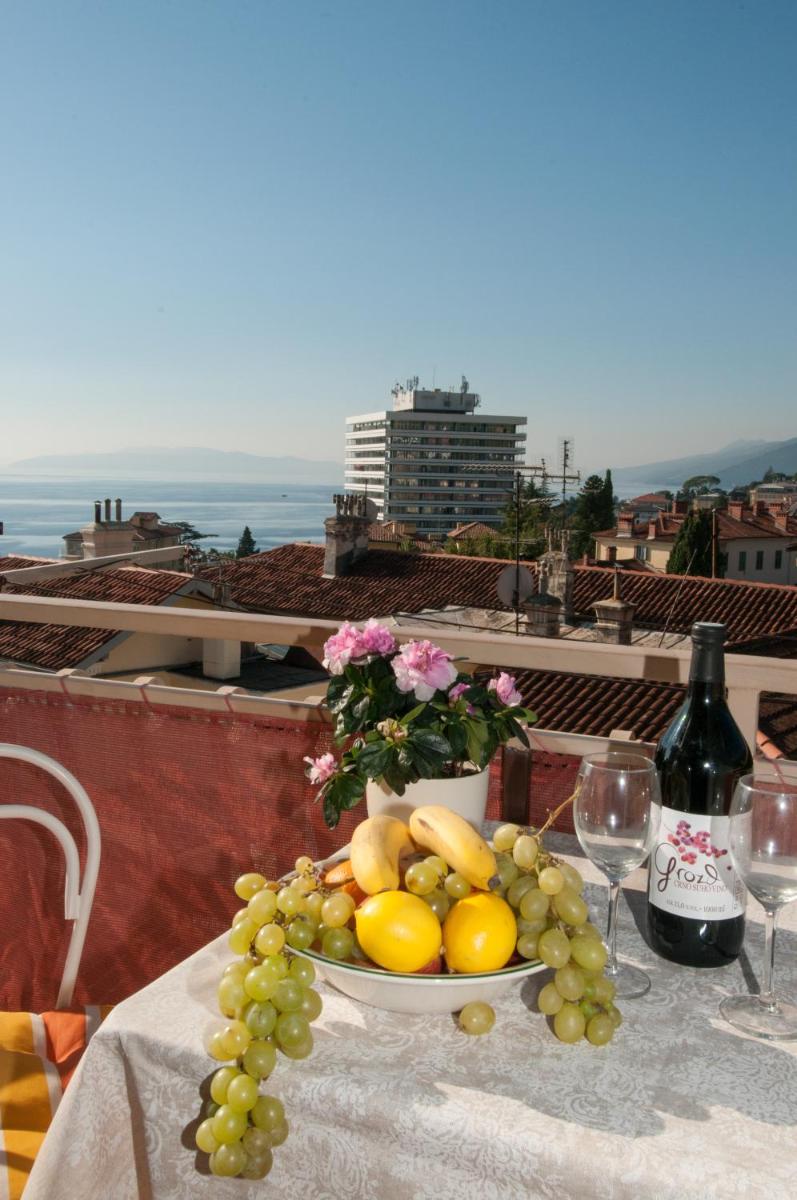 Suitetrails - Iva 1, wonderful view of Kvarner Bay