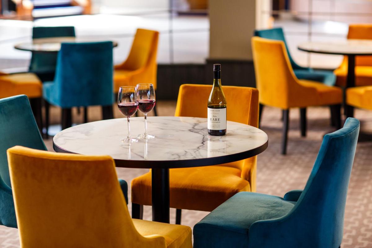 Mercure Bolton Georgian House Hotel - Housity