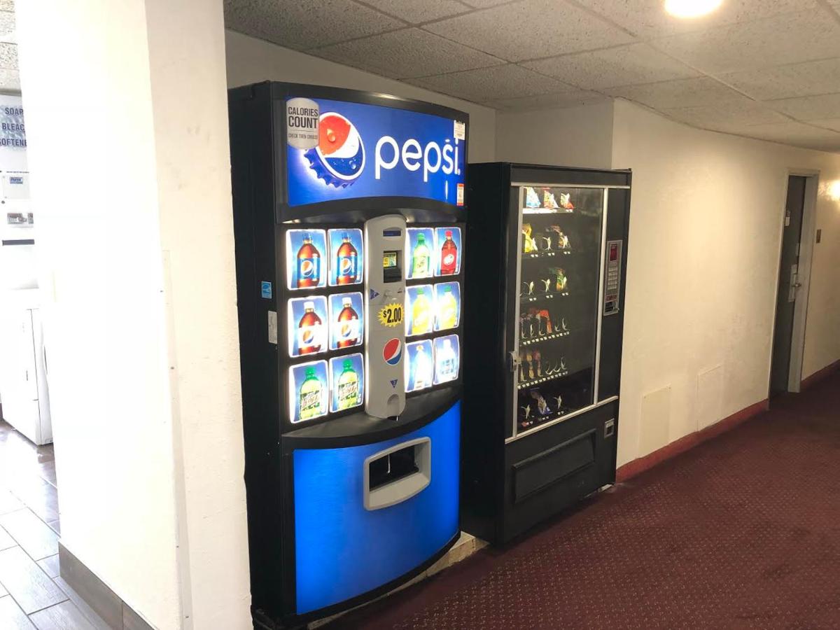 Days Inn by Wyndham Grove City Columbus South - Housity