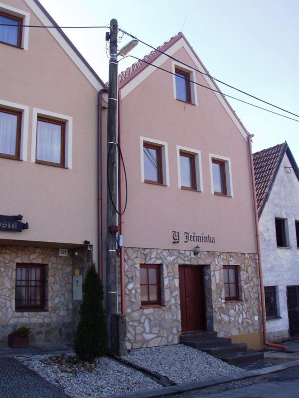U Ječmínka - Housity