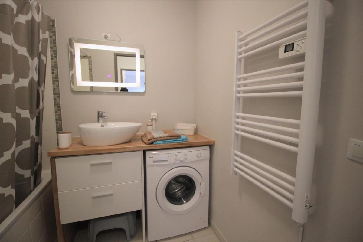 Tout confort ! Calme, Climatisation, Parking gratuit, Grande Terrasse, Ascenseur, Wifi - Hizvo