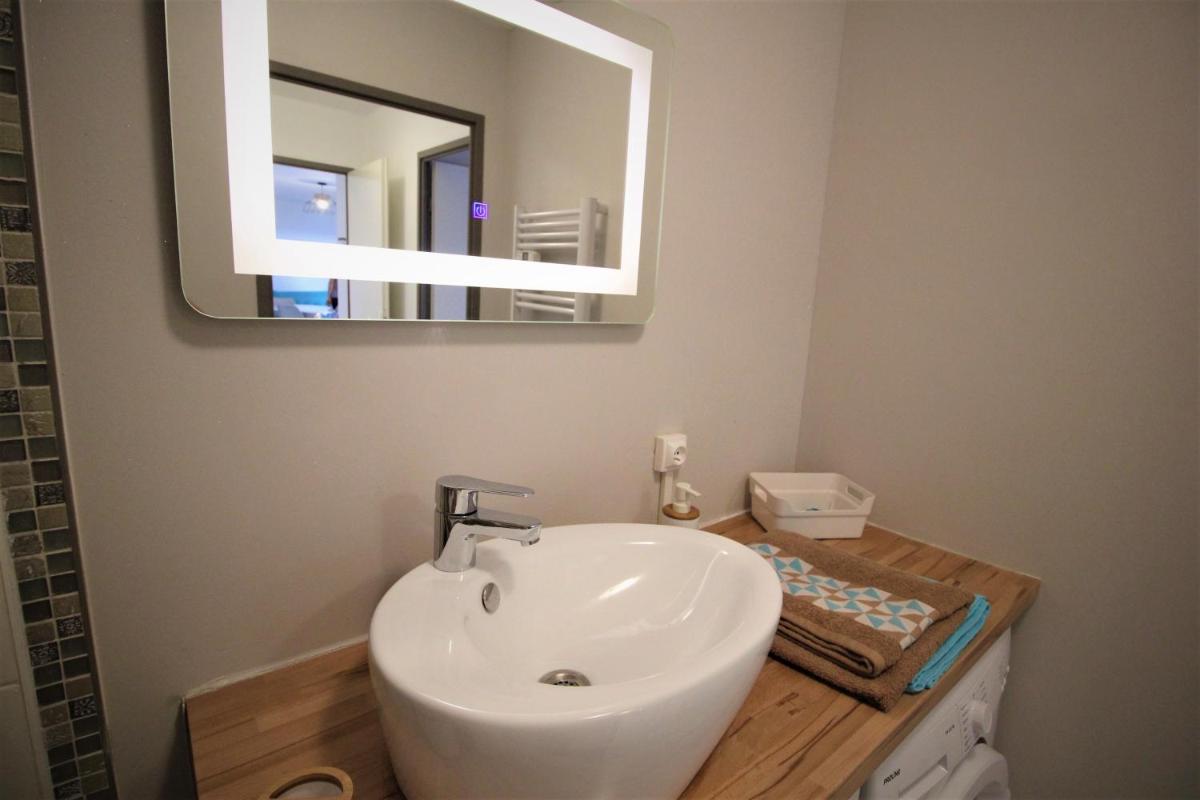 Tout confort ! Calme, Climatisation, Parking gratuit, Grande Terrasse, Ascenseur, Wifi - Housity