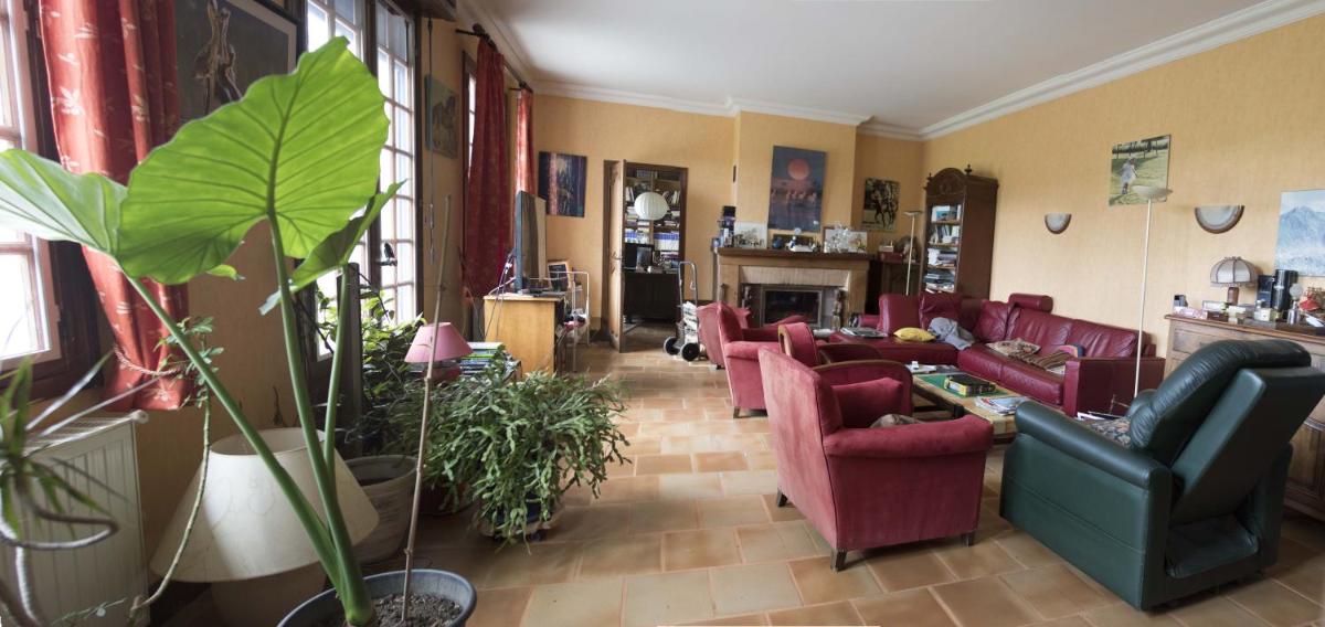 Chambres d'Hôtes La Maison Blanche - Housity