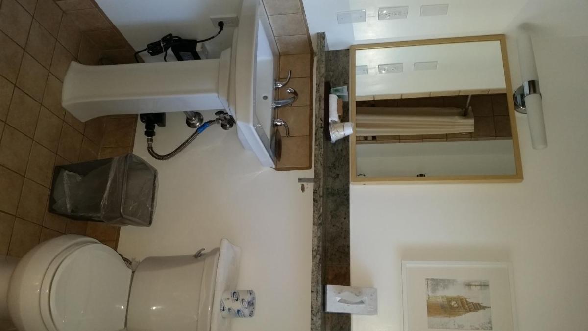 Marin Lodge - Housity