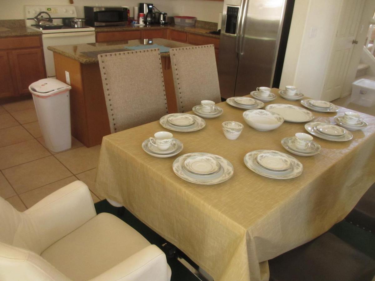 Art Gallery Vacation House - Housity