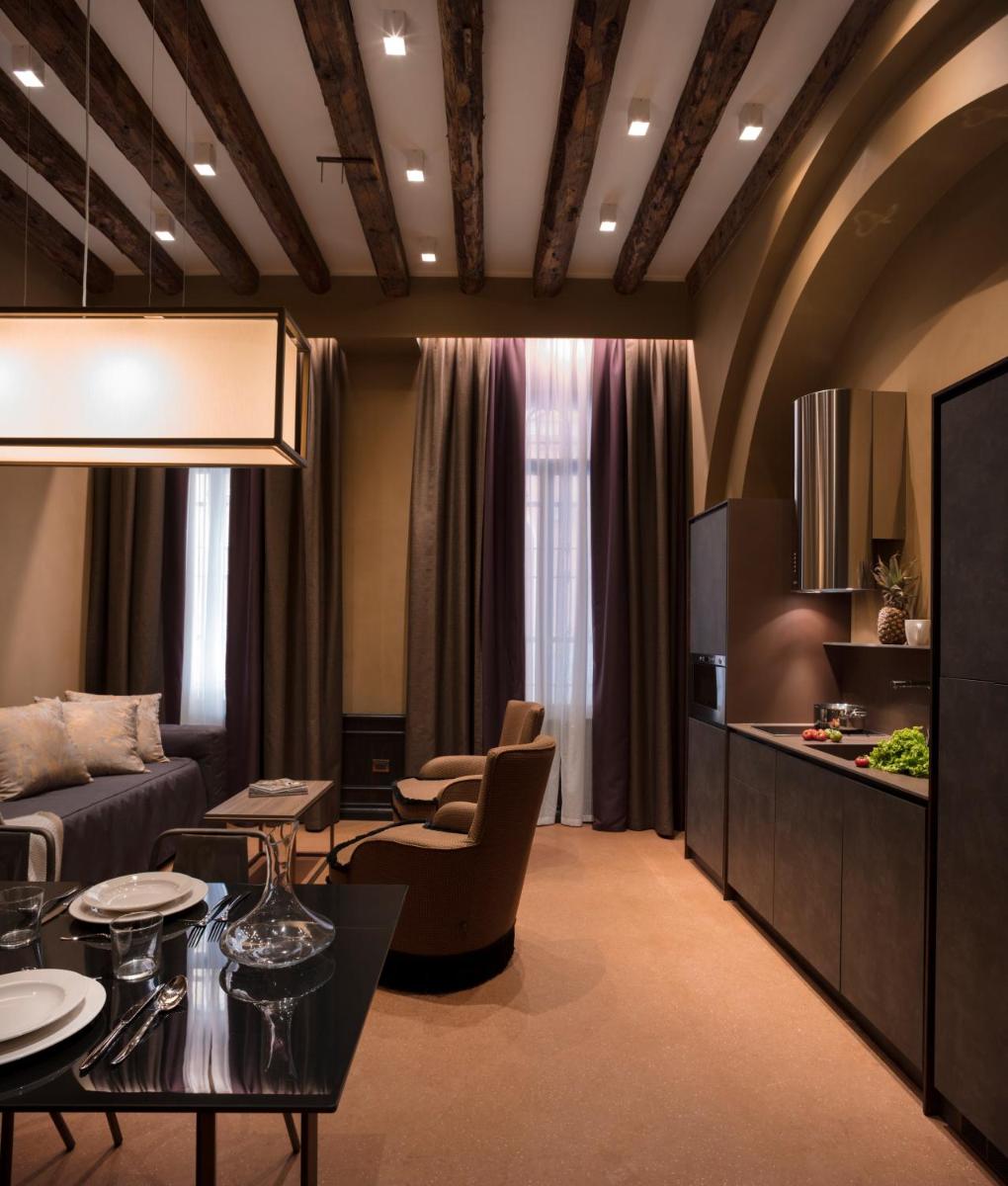 Aqua Apartments - Housity