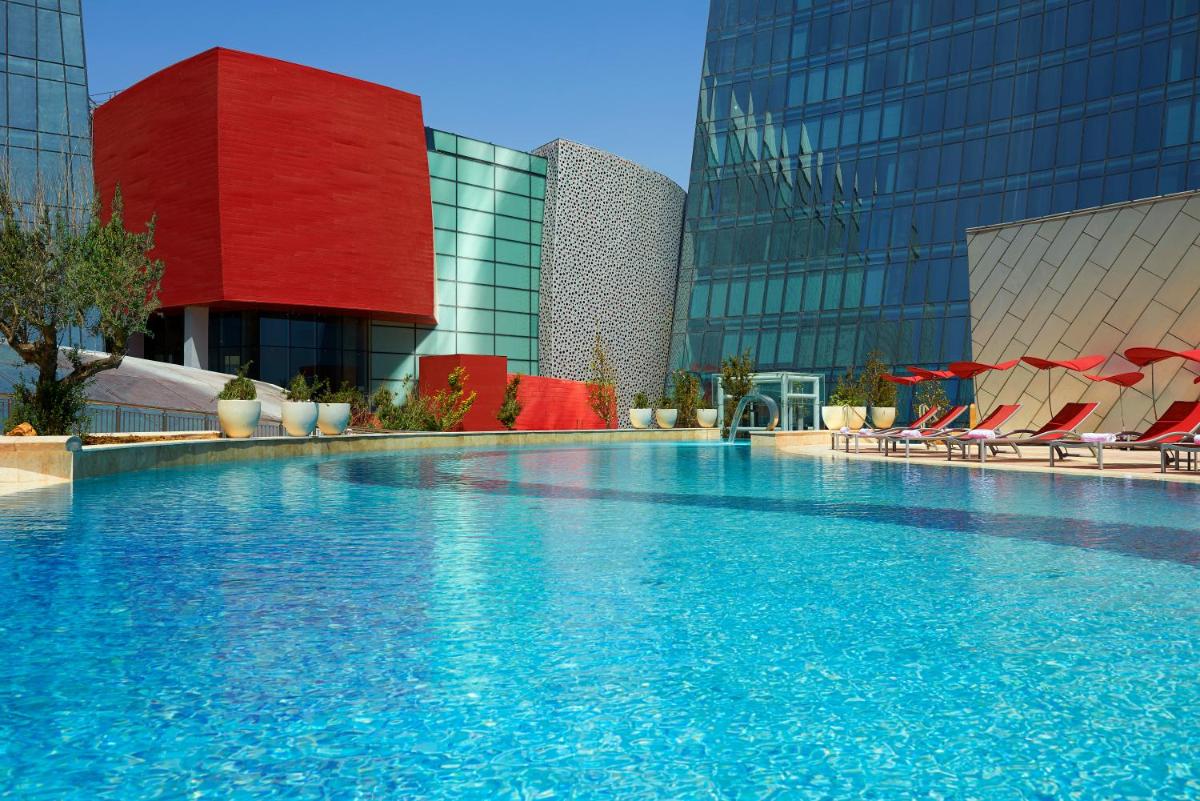 Suitetrails - Apartments by Fairmont Baku Flame Towers