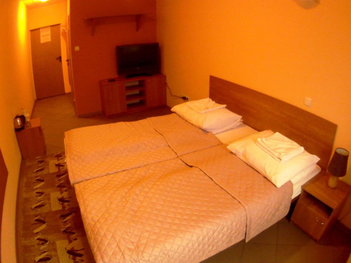 Zajazd Pod Zamkiem Rytro - Housity