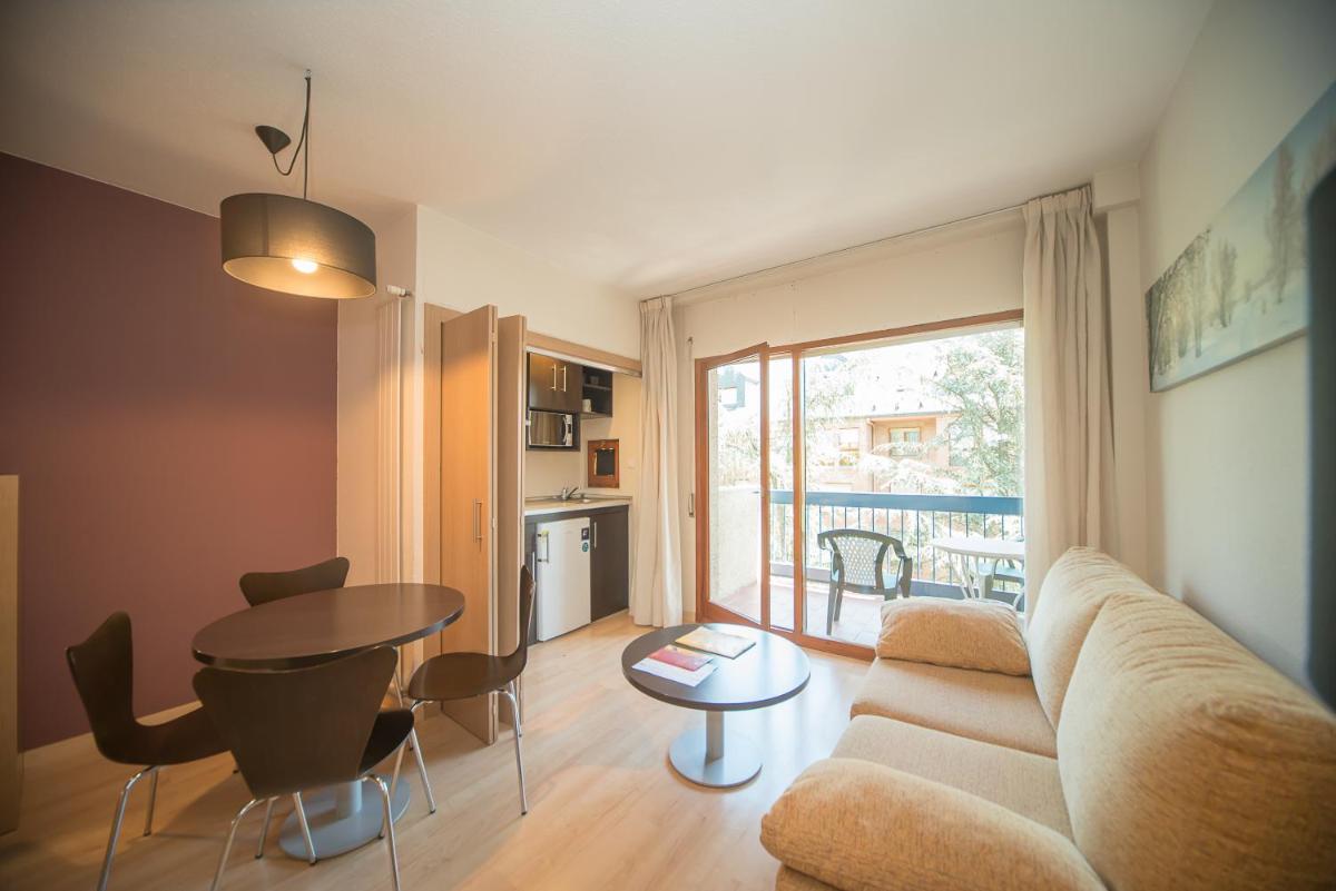 Zona de estar de Oroel Hotel & SPA