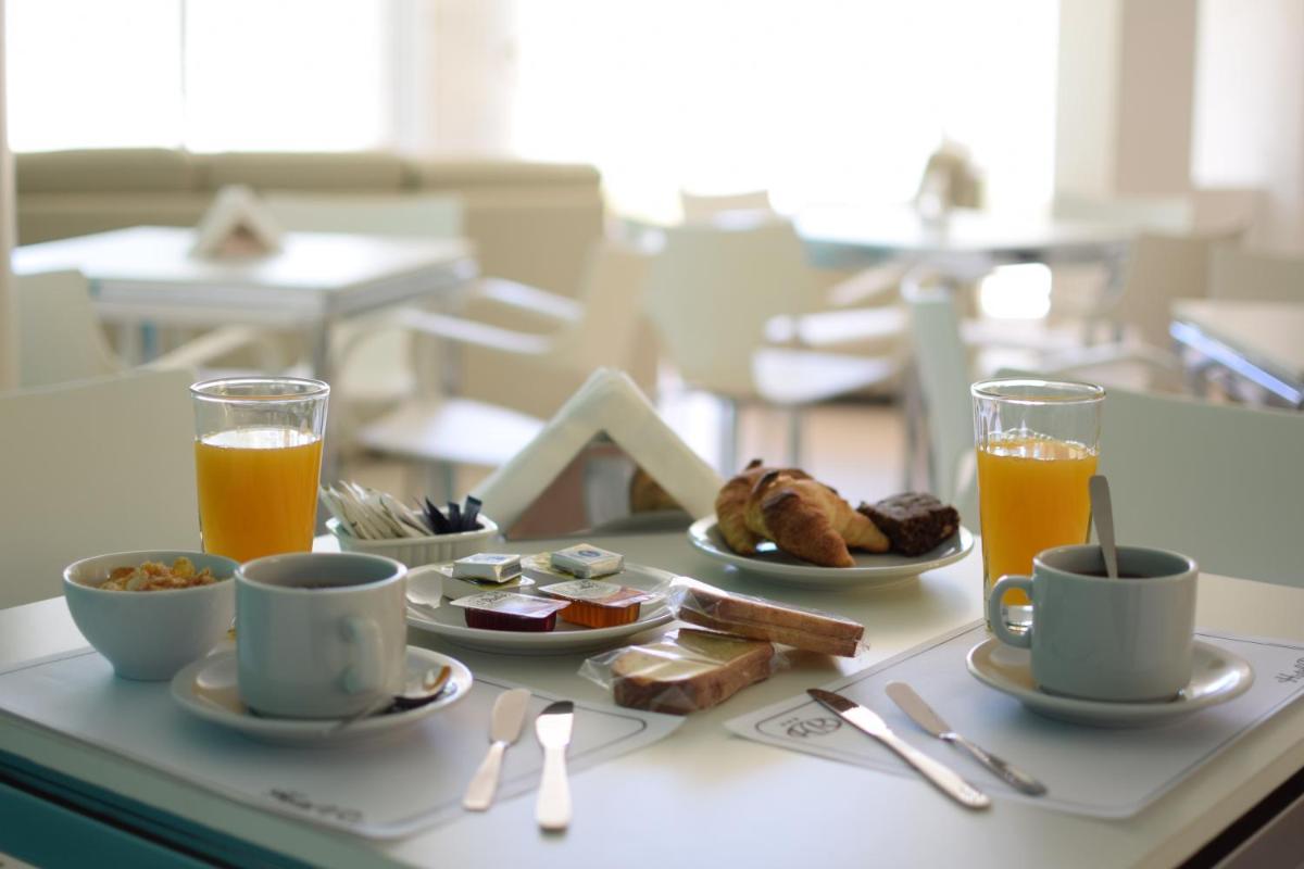 Hotel Río - Housity