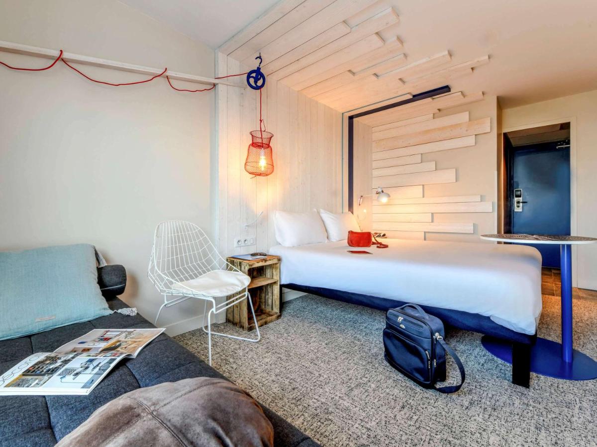 Un ou plusieurs lits dans un hébergement de l'établissement ibis styles La Rochelle Thalasso Chatelaillon