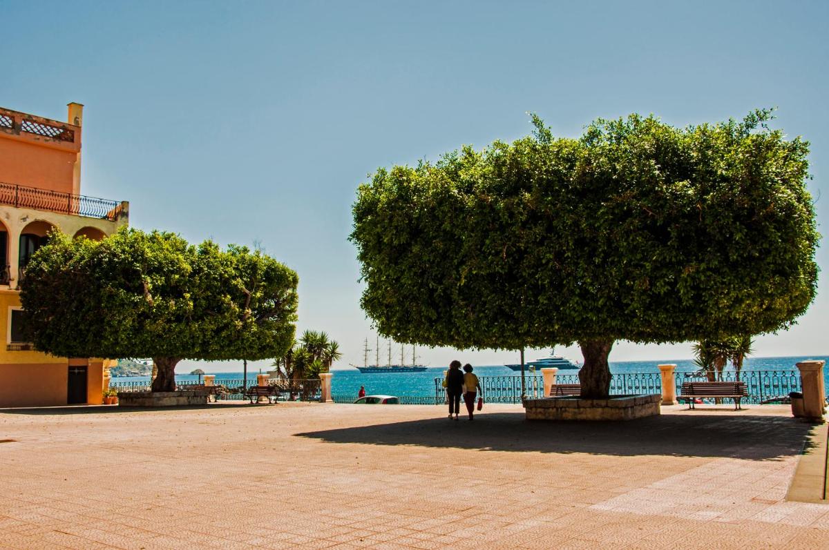 Casa Vacanze Corso Umberto - Housity