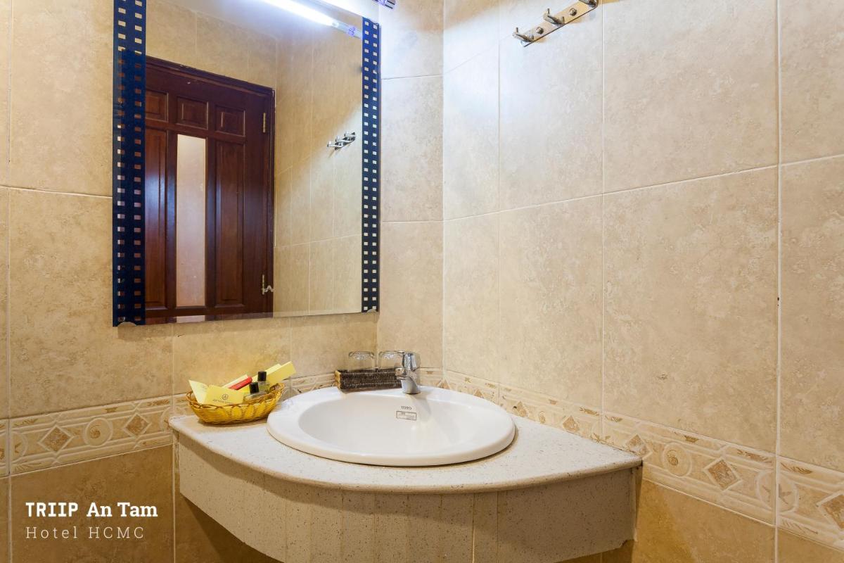 Suitetrails - Mays Hotel- Ben Thanh Market