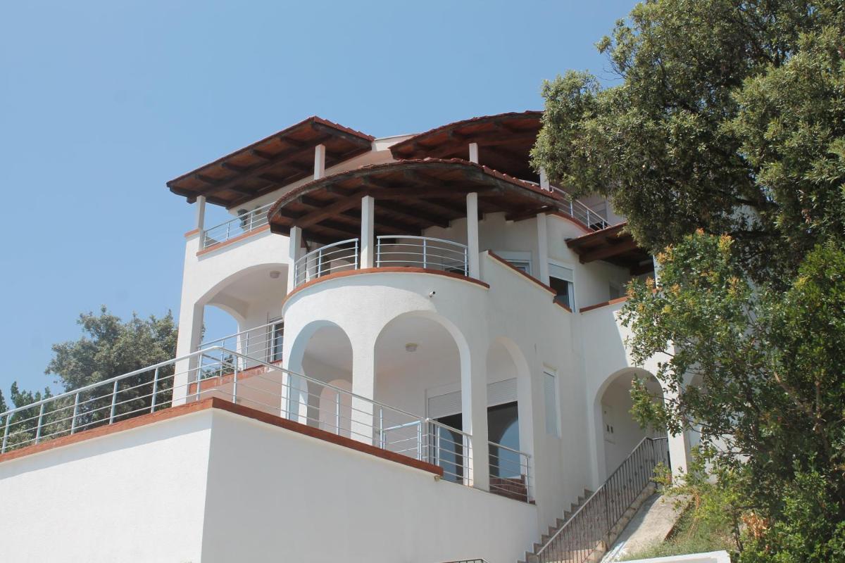 Aleksandra Vacation home - Housity