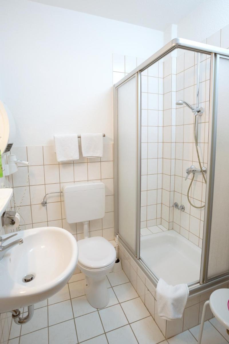 Hotel garni Harzer Hof - Housity