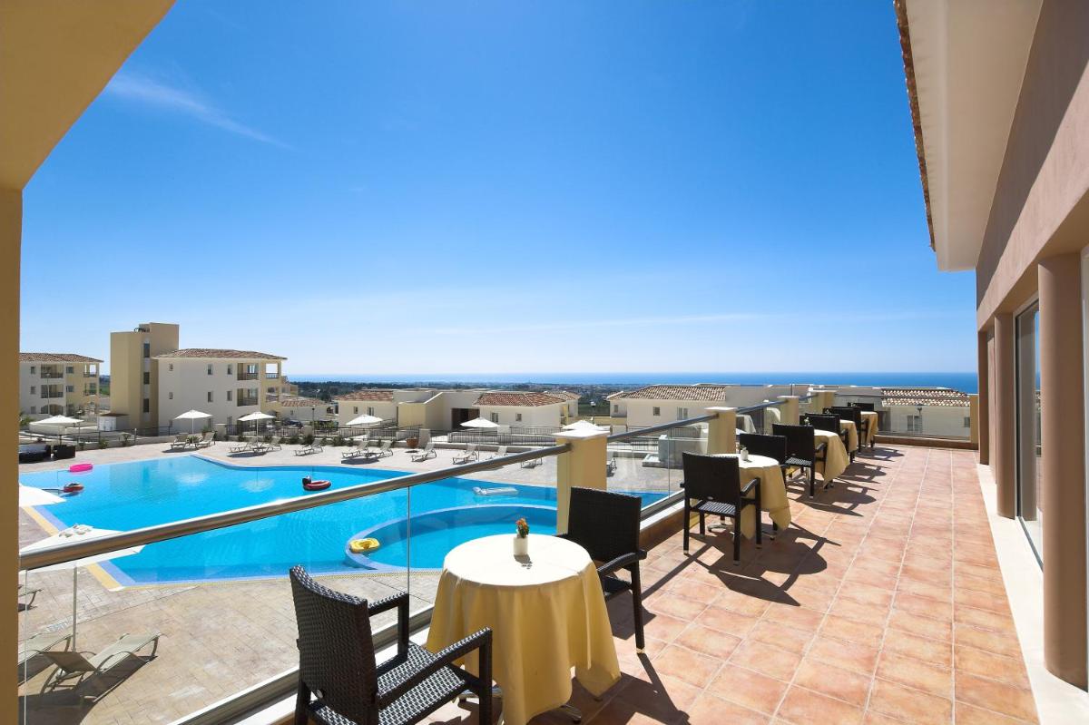 Club St. George - Housity