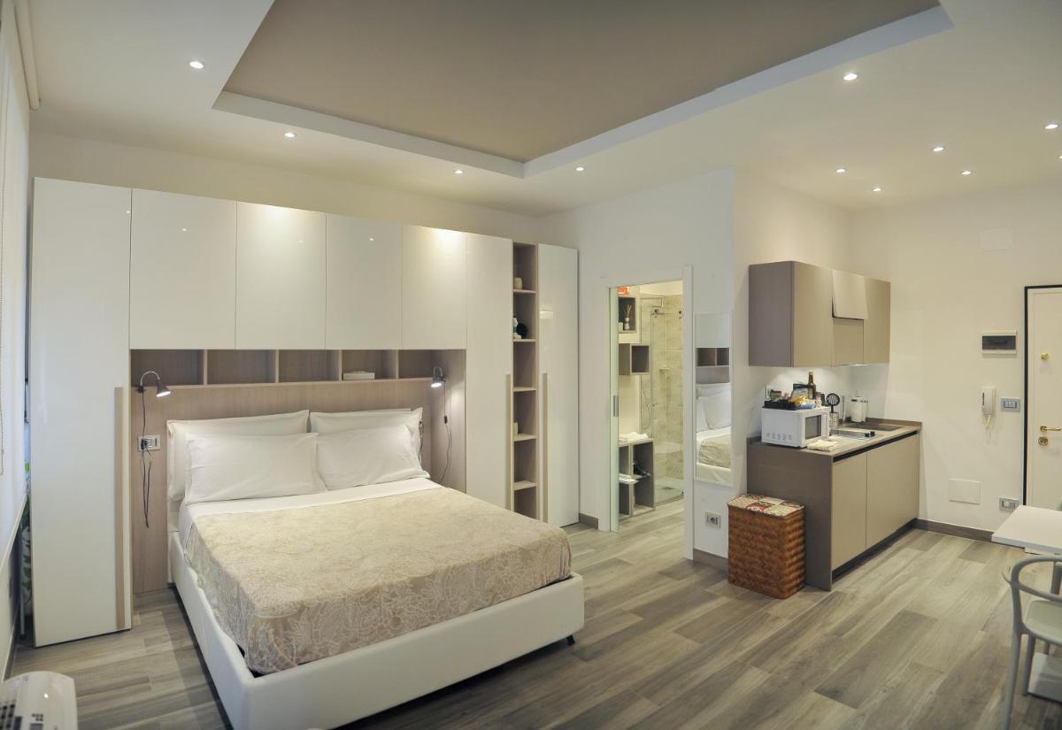 ANDREA LUXURY APARTMENTS Strada Maggiore Studio 1 - Housity