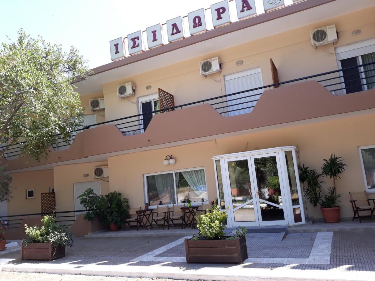 Hotel Isidora - Housity