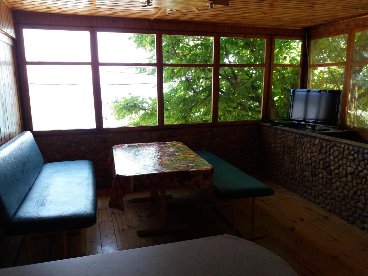 Otrada Apartment - Housity