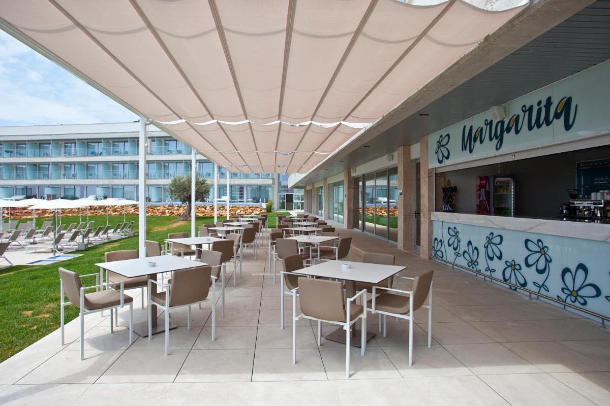 Un restaurante o sitio para comer en Seth 55 Santo Tomas