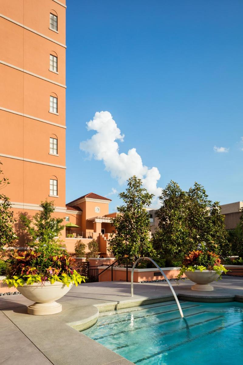 Rosewood Mansion on Turtle Creek - Housity