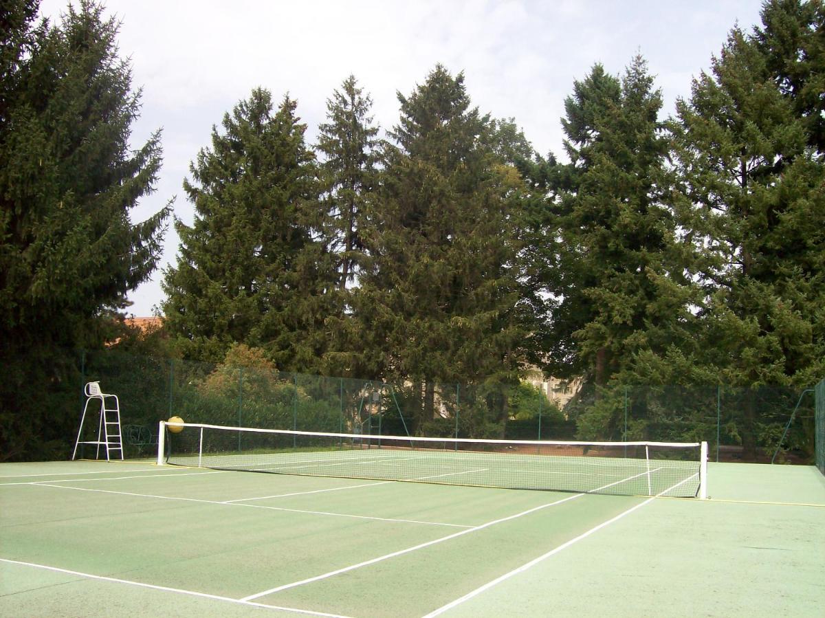 Tennis ou squash au sein de l'hôtel ou à proximité