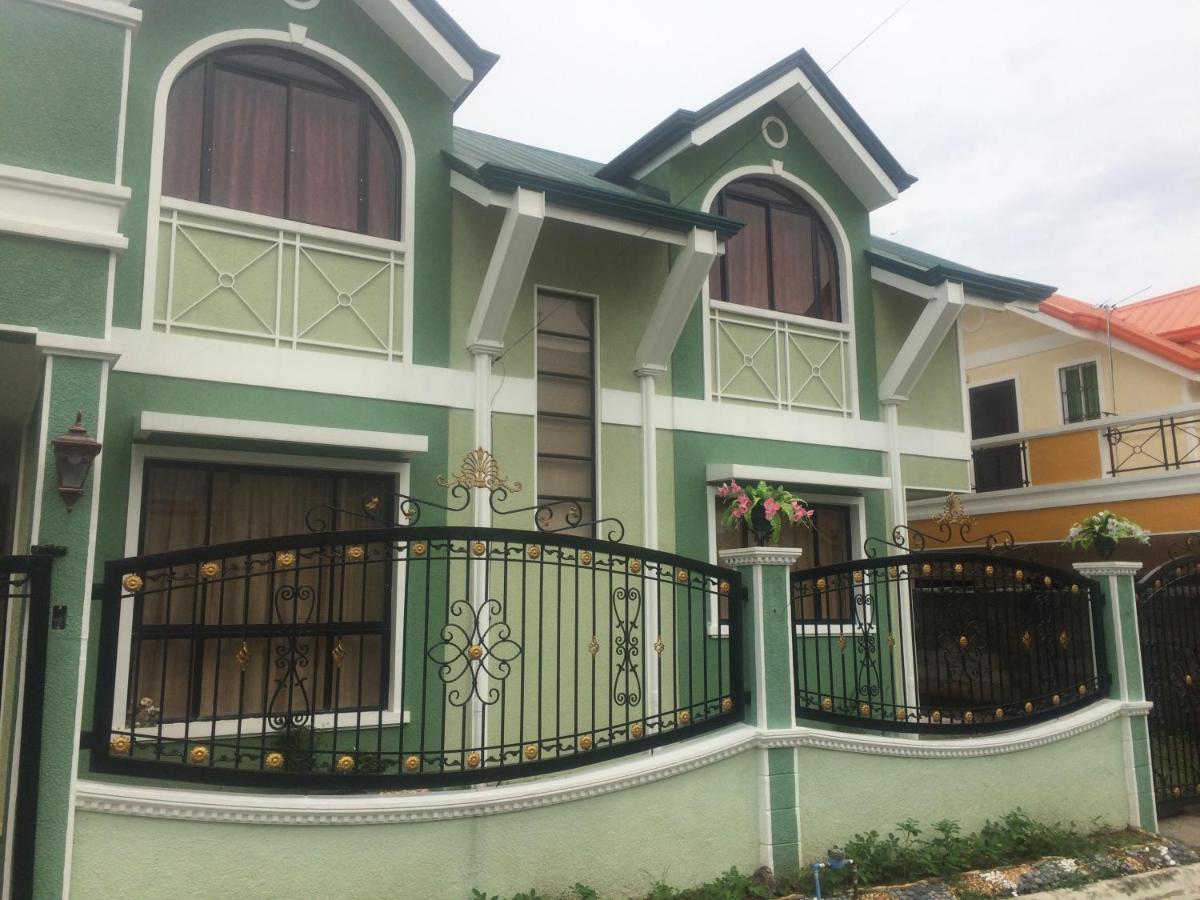 Jasmine Model House Governors Hills - Housity