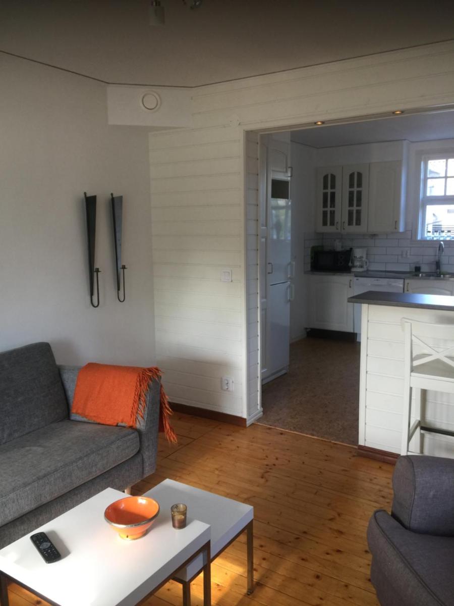 Farbror Alfreds Sjöutsikt - Housity