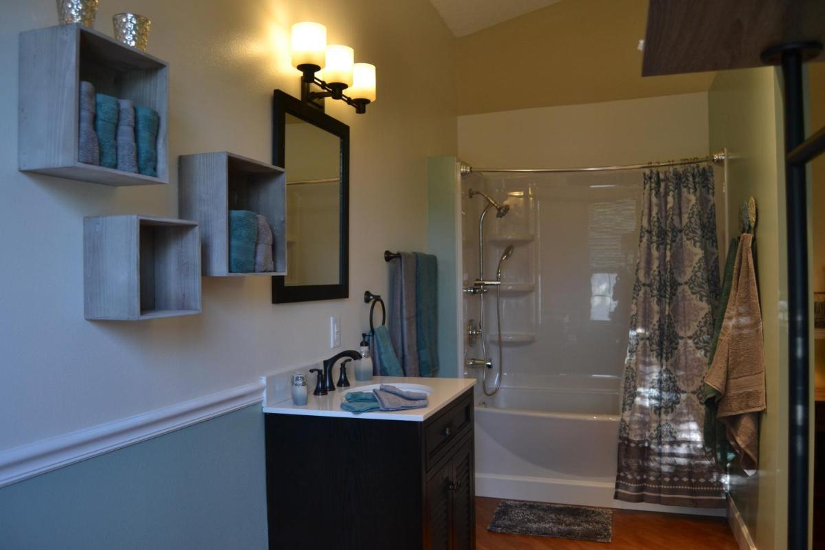 Rock Pointe Ranch - Housity