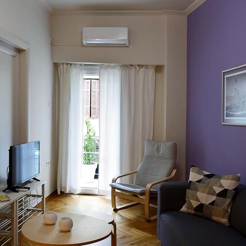 Suitetrails - Modern apartment for 4 persons in the heart of Athens