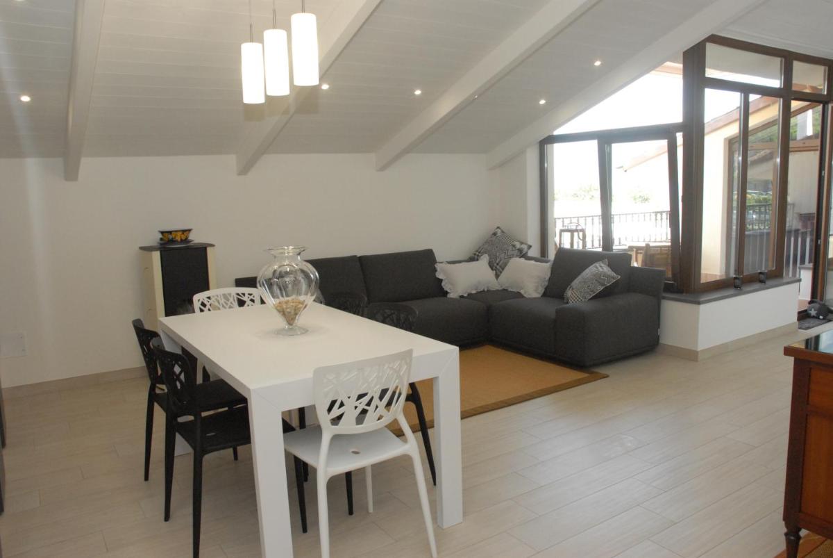 Nonna Pina Traditional & Elegant B&B - Housity