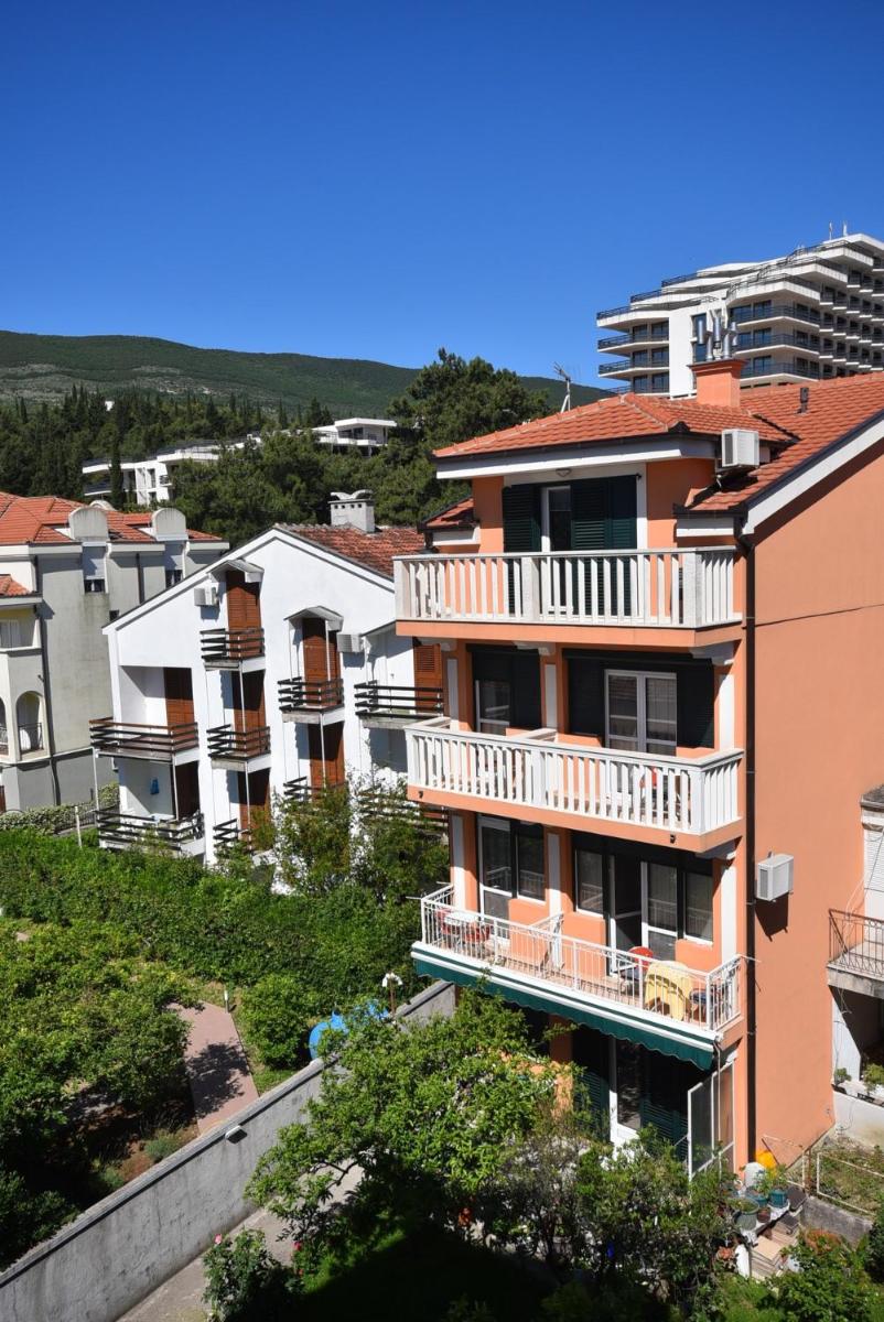 Grifone Igalo - Housity