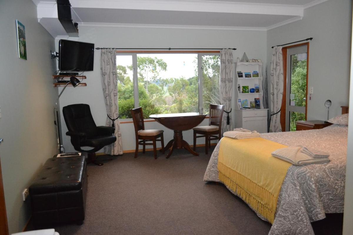 Treetops B&B - Housity