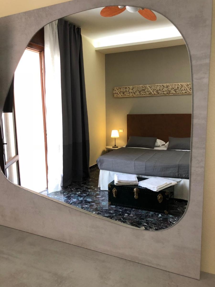 Relais B&B Corte Dei Turchi - Housity