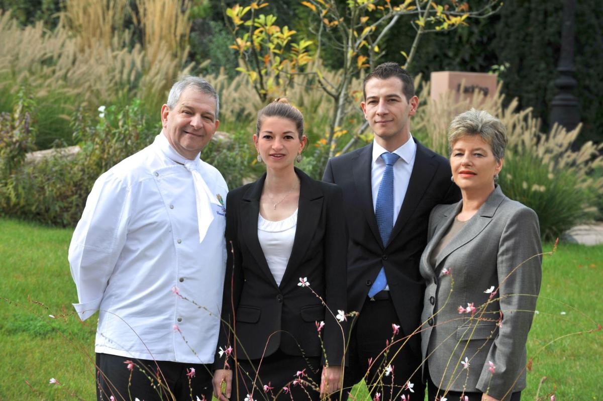 Clients de l'établissement Hostellerie Des Châteaux & Spa