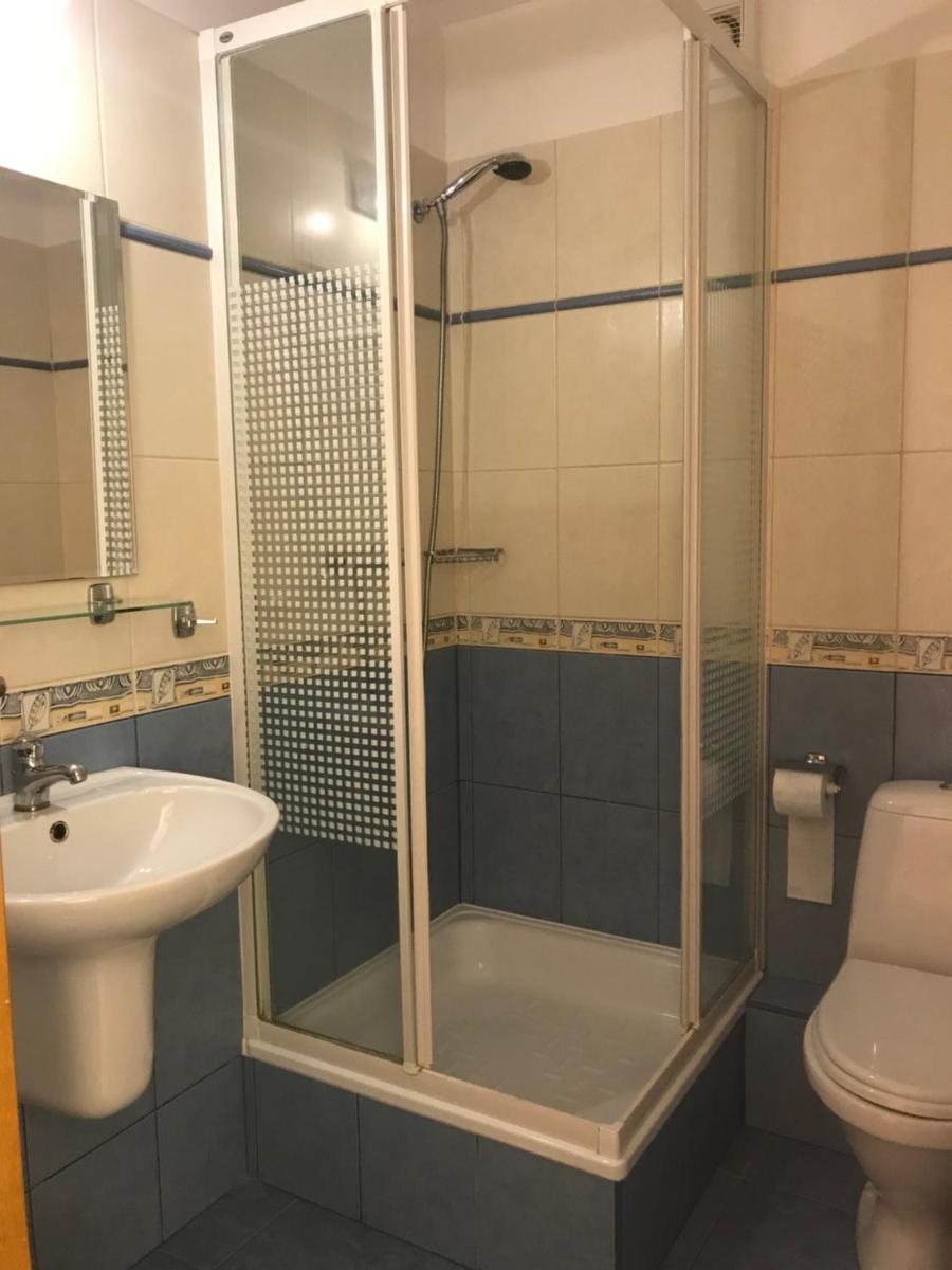 Pod Delfinem Rewal - Housity